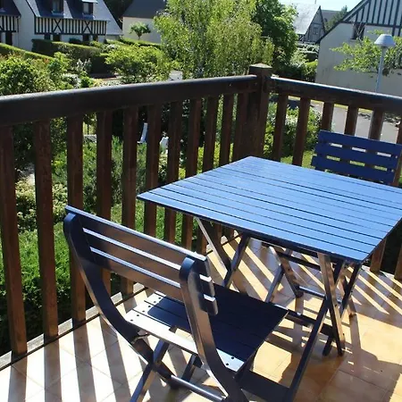 Cabourg, Appartement T2 Acces Direct Mer Exterior photo